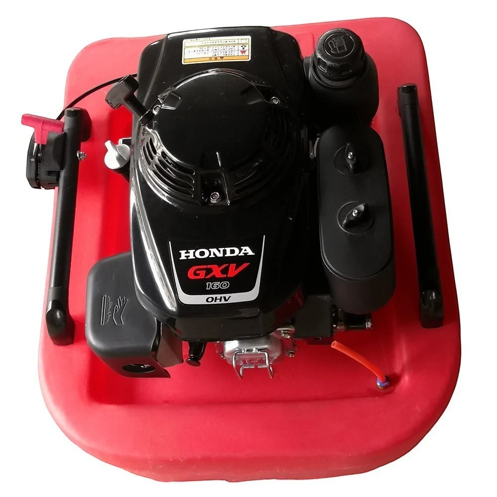 Bomba flotante contra incendios GERF SAFETY con motor Honda GXV160, diseño compacto en color rojo y negro.
