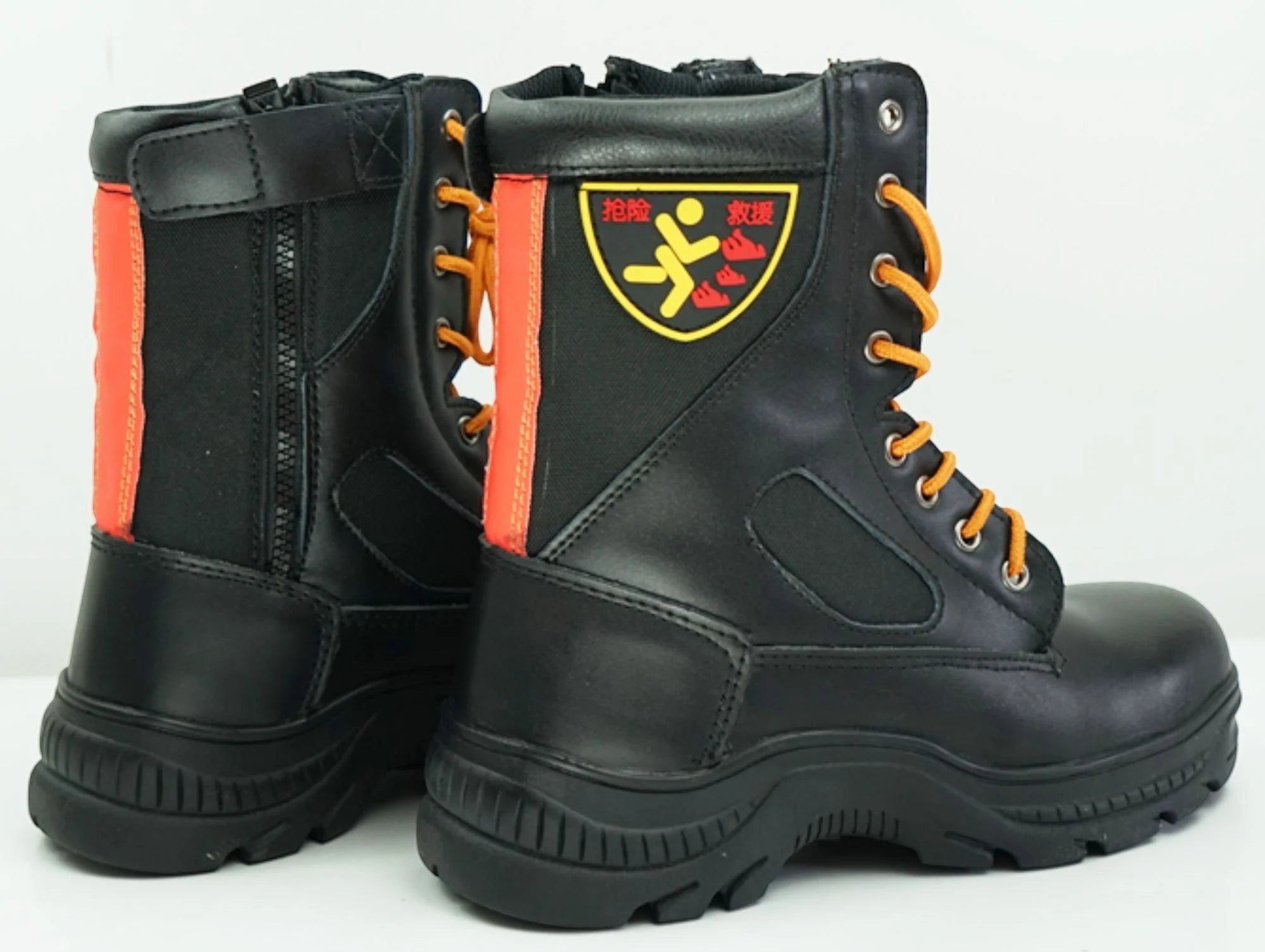 Botas de bombero GERF SAFETY de cuero ignífugo negro con cremallera lateral, cordones naranjas y detalles reflectantes.