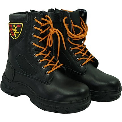Botas de bombero GERF SAFETY de cuero negro ignífugo con cordones naranjas, punta de acero y suela antideslizante.