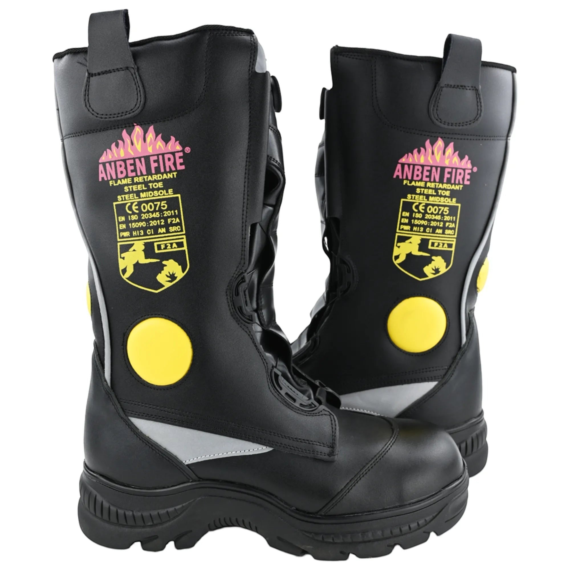 Botas de bombero negras GERF SAFETY de cuero ignífugo con puntera de acero, suela antideslizante y sistema de ajuste.