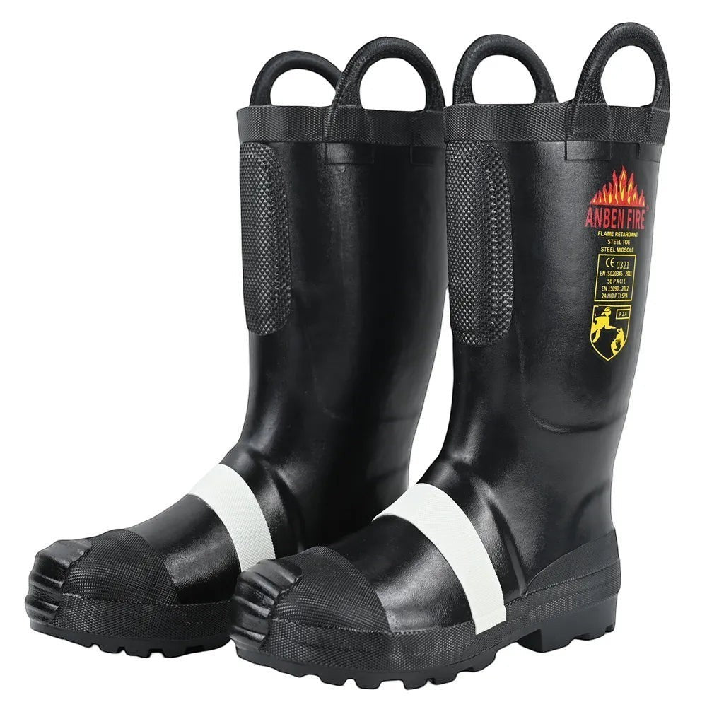 Botas de bombero negras GERF SAFETY con puntera de acero, suela antideslizante, cinta reflectante y asas integradas.