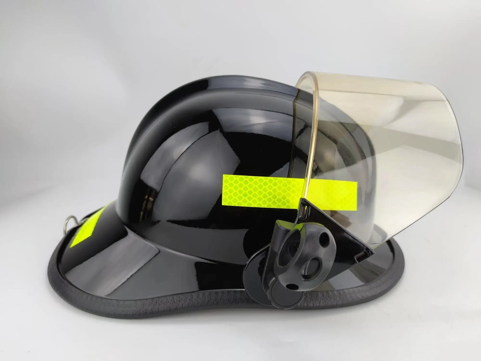 Casco de bombero negro GERF SAFETY estilo Bullard con visor protector y bandas reflectantes 3M certificado EN 443