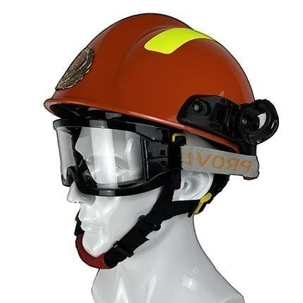 Casco de rescate GERF SAFETY rojo con gafas protectoras, linterna integrada y bandas reflectantes de alta visibilidad.