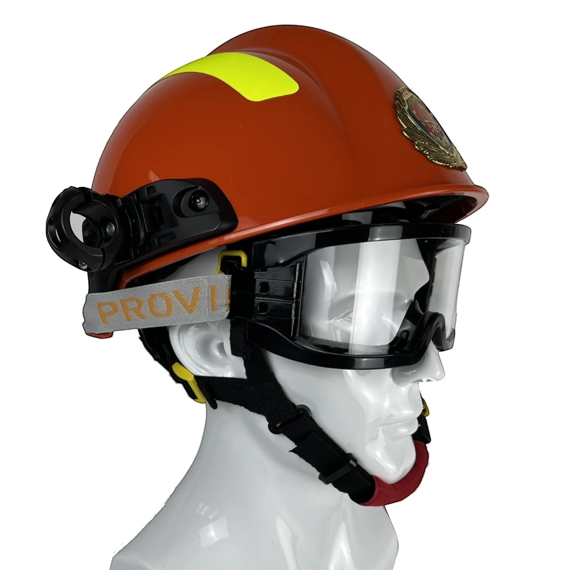 Casco de rescate GERF SAFETY rojo con linterna, gafas protectoras y bandas reflectantes sobre maniquí