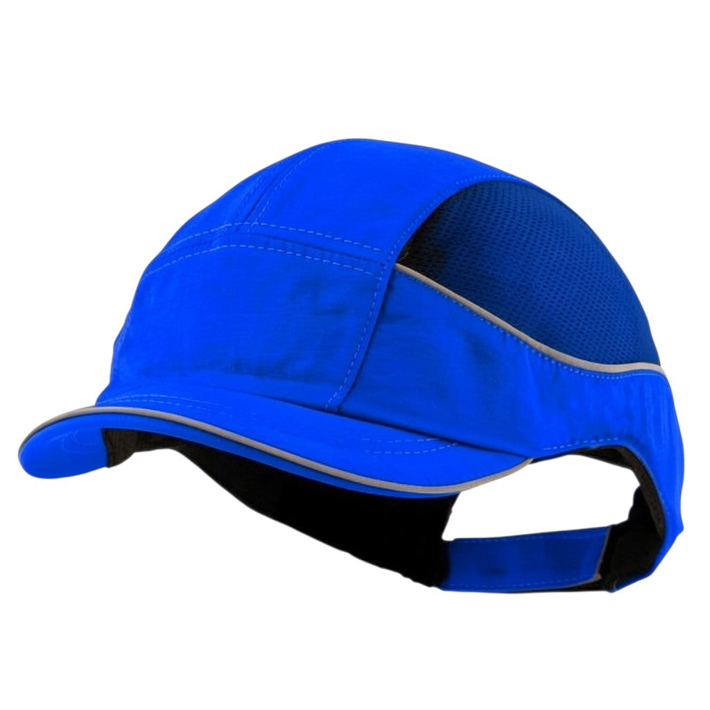 Gorra de seguridad GERF SAFETY azul con visera corta de 3 cm, bandas reflectantes y paneles laterales ventilados.
