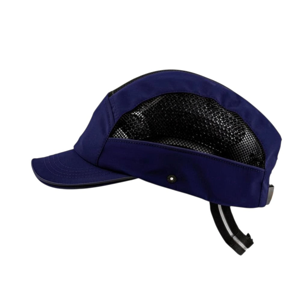 Gorra de seguridad GERF SAFETY azul marino con visera de 5 cm, malla de hiperventilación y bandas reflectantes.