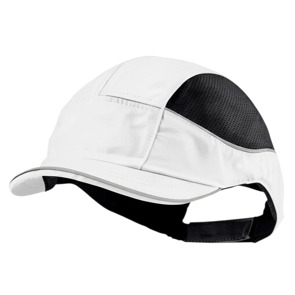 Gorra de seguridad GERF SAFETY Bump Cap Air+ blanca con visera corta de 3 cm, malla transpirable y bandas reflectantes.