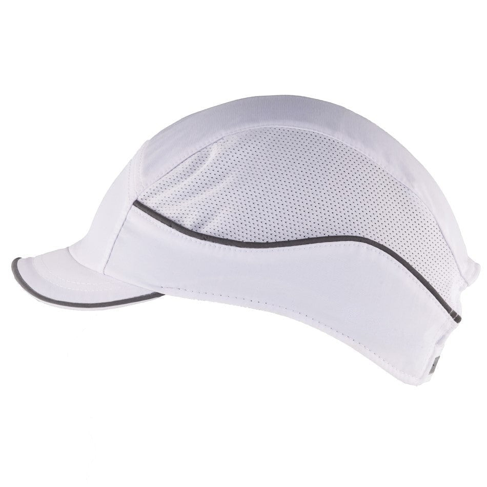 Gorra de seguridad blanca GERF SAFETY Bump Cap Air+ con visera corta de 3 cm, bandas reflectantes y malla transpirable.