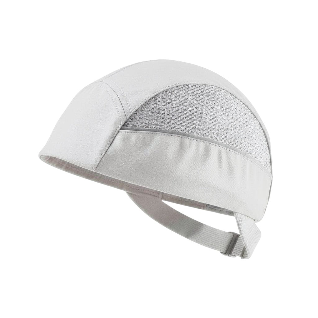 Gorra de seguridad GERF SAFETY sin visera en color gris con bandas reflectantes y carcasa protectora extraíble.