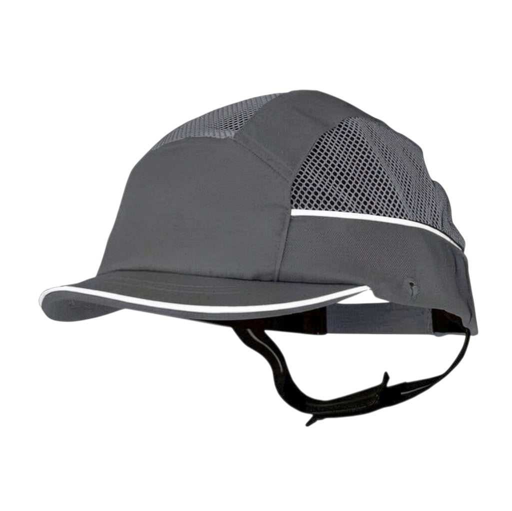 Gorra de seguridad GERF SAFETY gris con malla de ventilación, visera corta y bandas reflectantes para alta visibilidad.