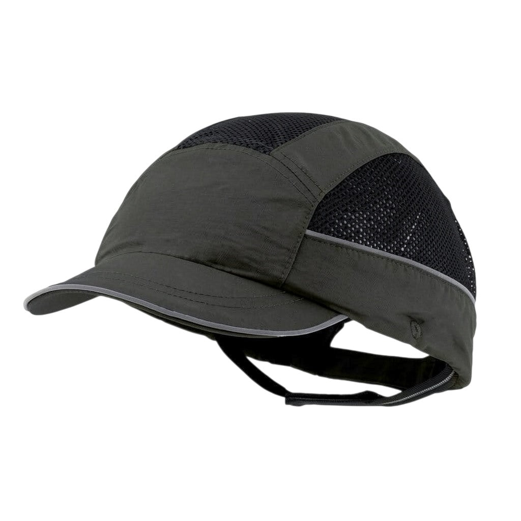 Gorra de seguridad GERF SAFETY Bump Cap con visera de 5 cm, paneles de malla transpirable y bandas reflectantes.