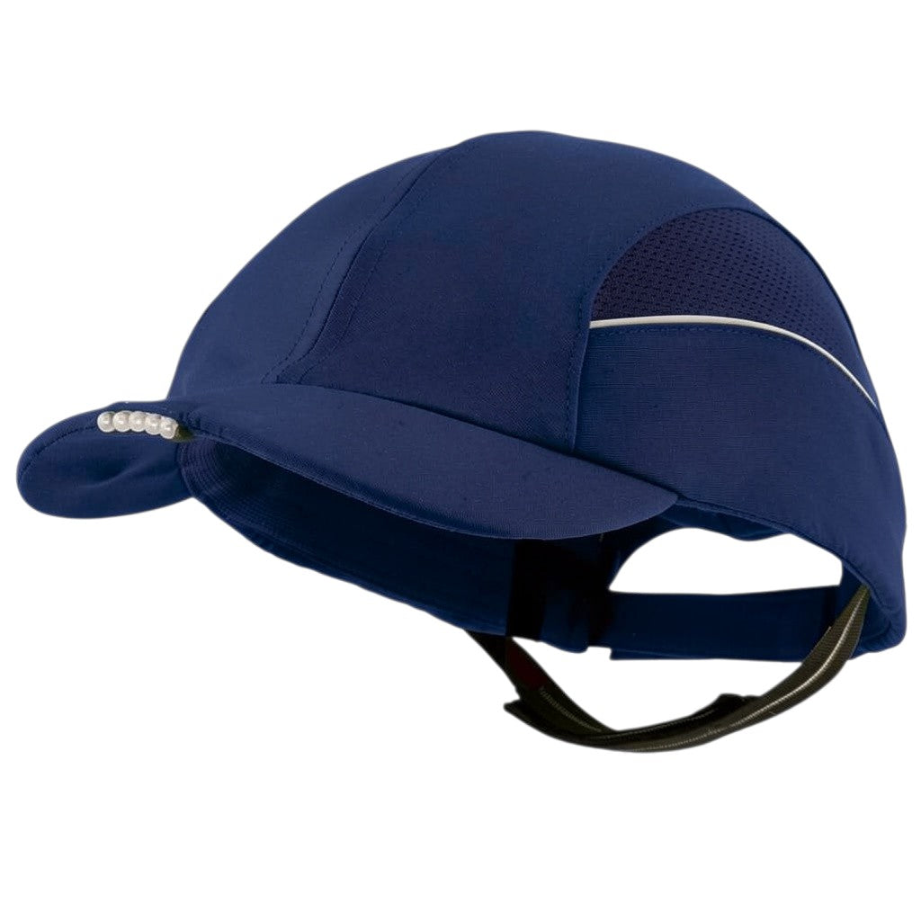 Gorra de seguridad GERF SAFETY negra con luces LED integradas, carcasa protectora de ABS y bandas reflectantes.