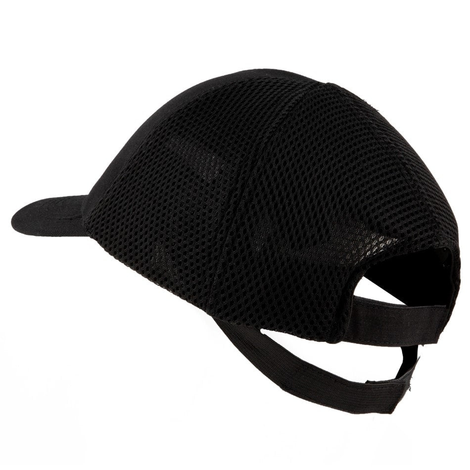 Gorra de seguridad negra GERF SAFETY con panel trasero de malla transpirable, visera corta y elástico de ajuste.