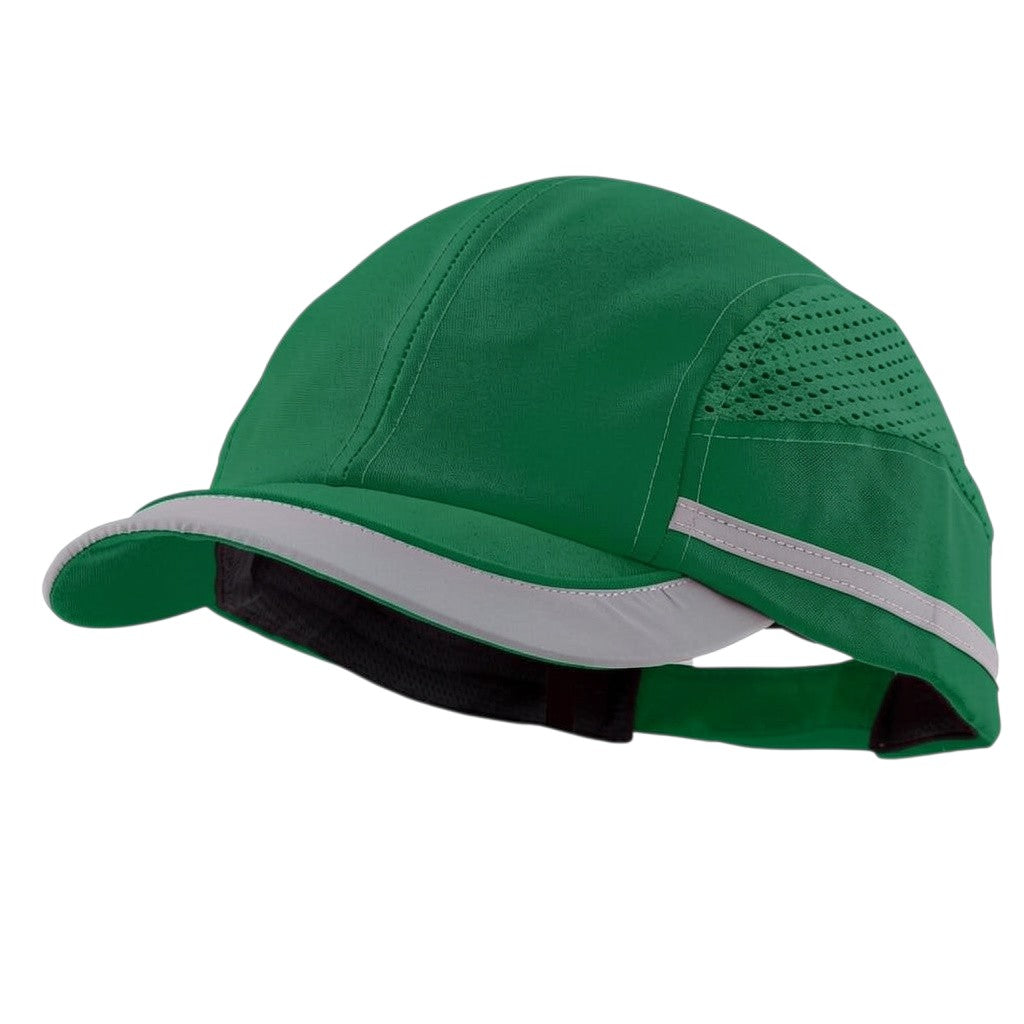 Gorra de seguridad GERF SAFETY verde con visera, bandas reflectantes y paneles de ventilación para protección industrial