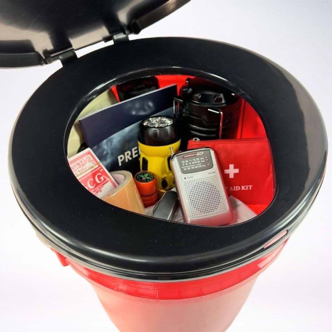 Kit de supervivencia GERF SAFETY para 2 personas en cubo rojo con radio, linterna, botiquín y suministros de emergencia.