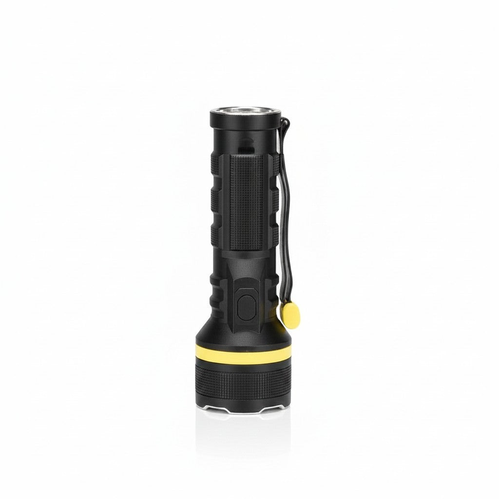 Linterna táctica negra con detalles amarillos de GERF SAFETY, ideal para kits de emergencia y supervivencia.