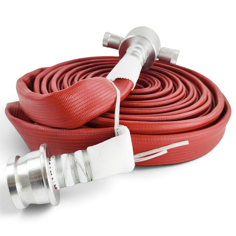 Manguera de bomberos GERF SAFETY roja de goma sintética con tres capas y acoples metálicos para alta presión.
