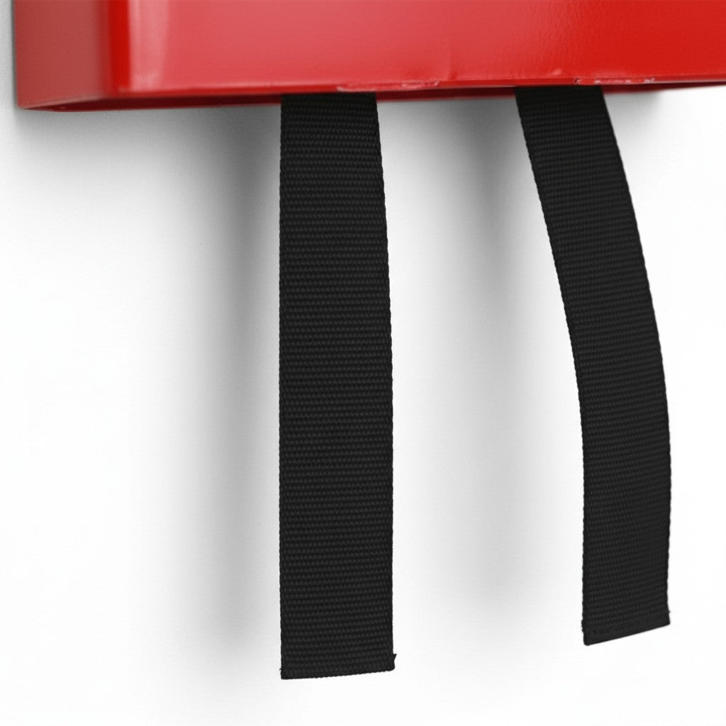 Manta contra incendios GERF SAFETY en caja roja de PVC con cintas de extracción negras para montaje en pared